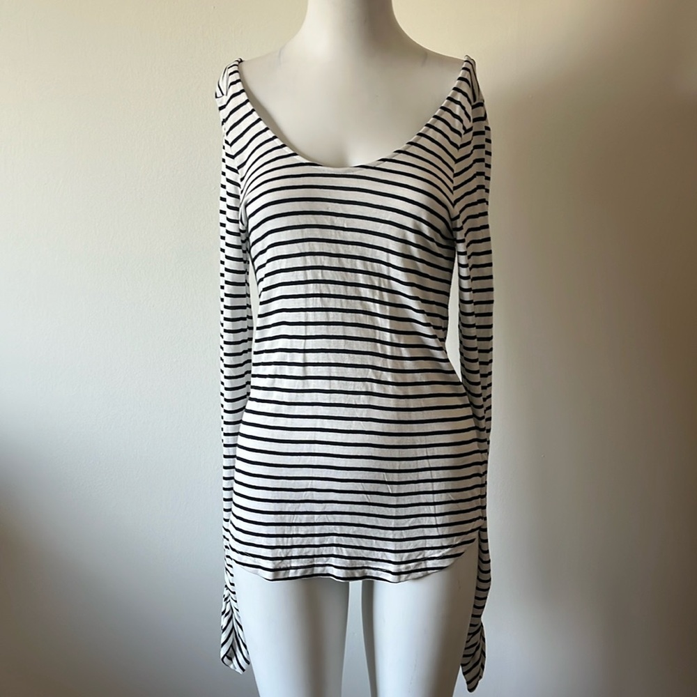 Chelsea Sky Montrose Striped Open-Back
Top Size L New With Tag - Picture 4 of 5